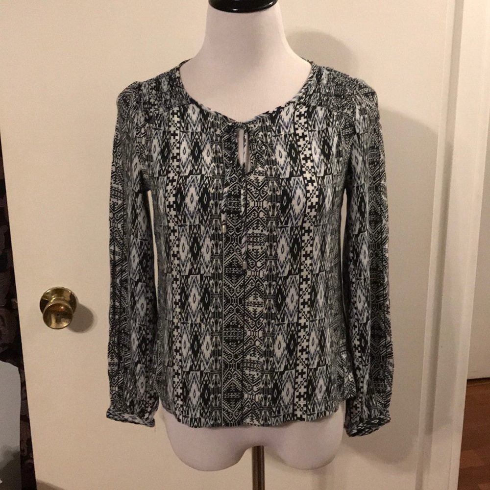 Dalia Collection geometric pattern top